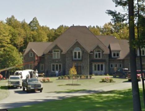 Contractor files lien against Sara Bronfman’s Albany mansion, claims heiress stiffed him out of $35k
