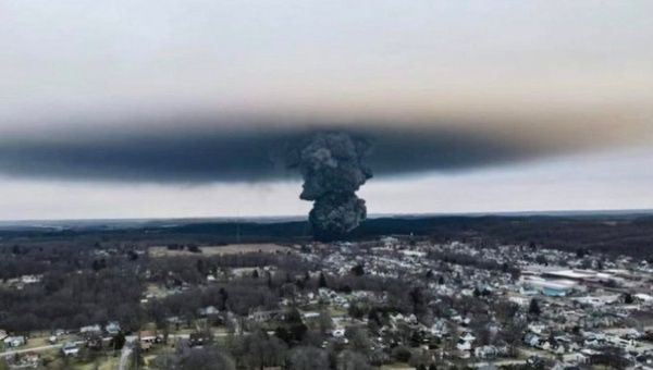 TOXIC BLACK CLOUD FROM OHIO TRAIN CRASH SLAMS INTO WNY, MEDIA SILENT