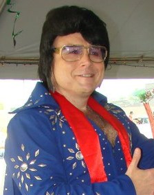 When Richie Derwald assumes the persona of the aging Elvis, he can make you alternately laugh with delight at the aptness of the impersonation and cry at the lonesome tones of the aging King, who too soon was gone at the age of only 42.