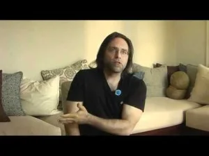 Keith Raniere (above) advised the Bronfmans to invest in the commodities futures market. He also handled the investments directly with the broker. He lost $65.6 million of their money. Was it legit or was there a scam at play?