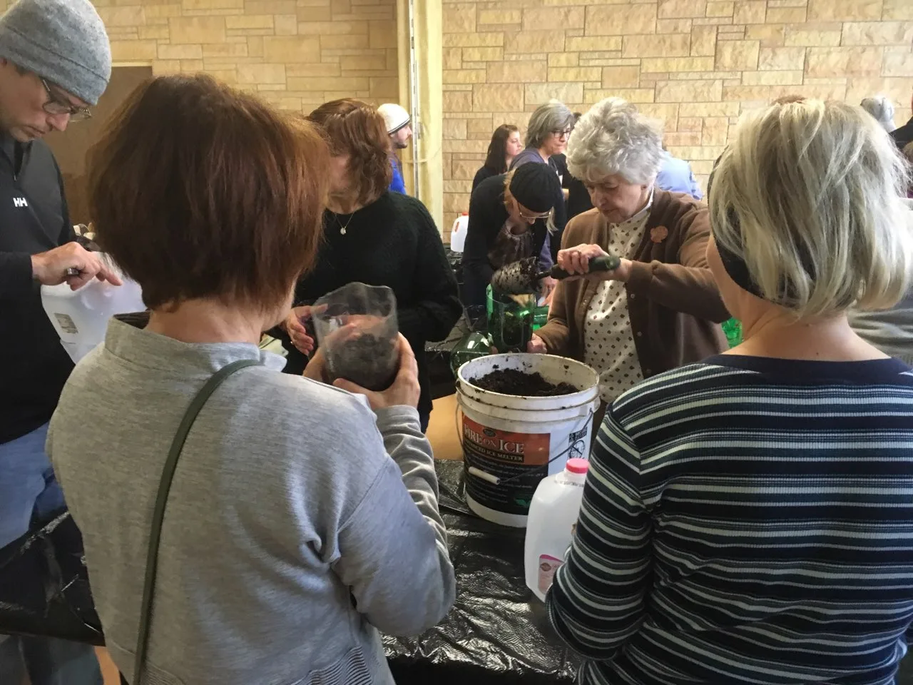 Gardening Workshop has North Tonawanda Residents Looking Forward to Spring
