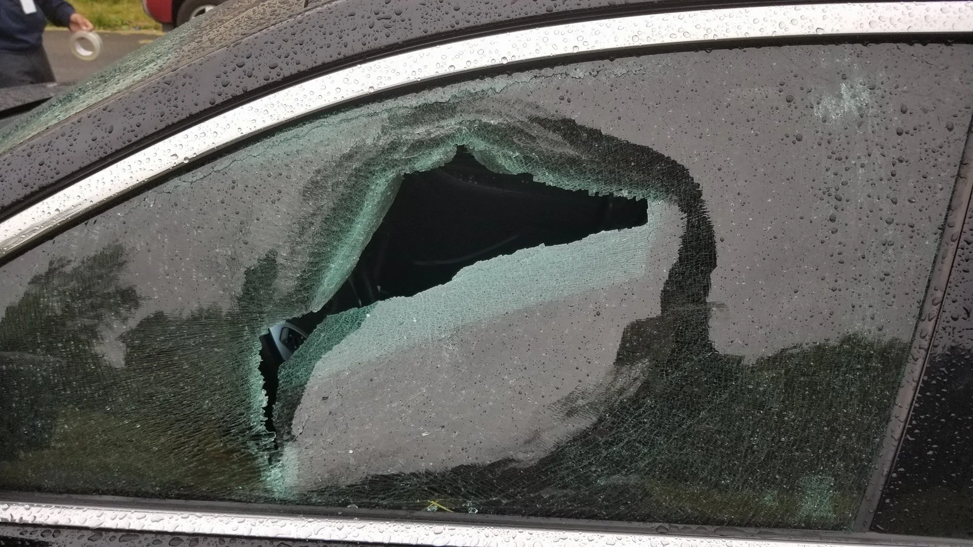 THE ACTION: Several Cars Vandalized on 400 Block of 20th Street in Niagara Falls