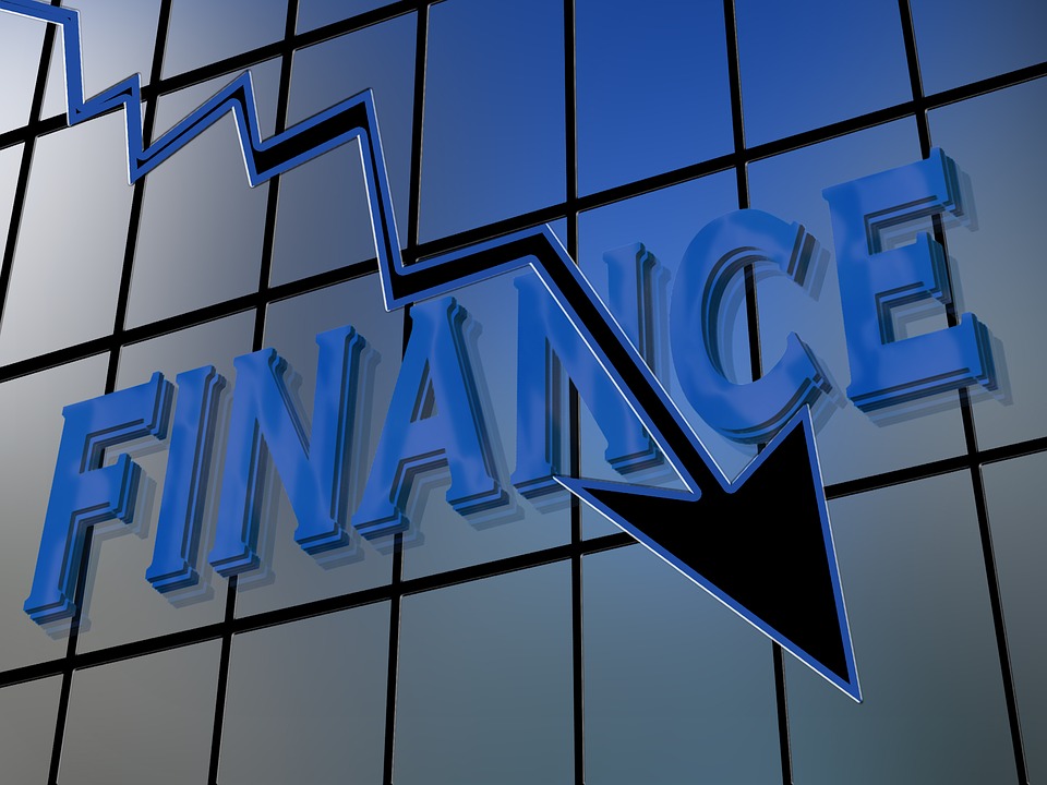 Looming financial crisis debated as Dyster lives it up in Florida