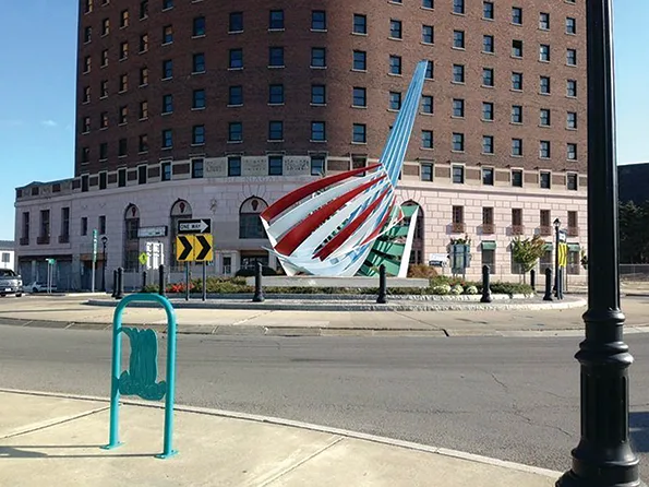 Monument To Dyster’s Poor Taste Now Costing New Yorkers $585,000