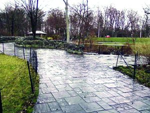 Over a half-million dollars’ worth of substandard granite pavers now grace Niagara Falls State Park, courtesy of a suspected bid rigging scheme perpetrated by Gov. Cuomo’s State Parks agency.