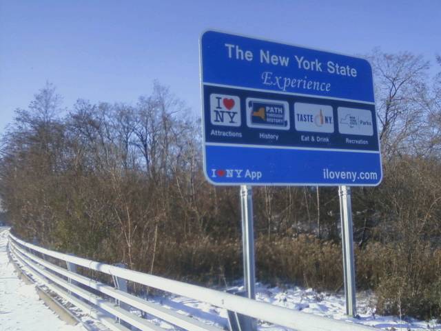 New Sign on Parkway shows Cuomo’s Contempt for City, Reporter, Feds